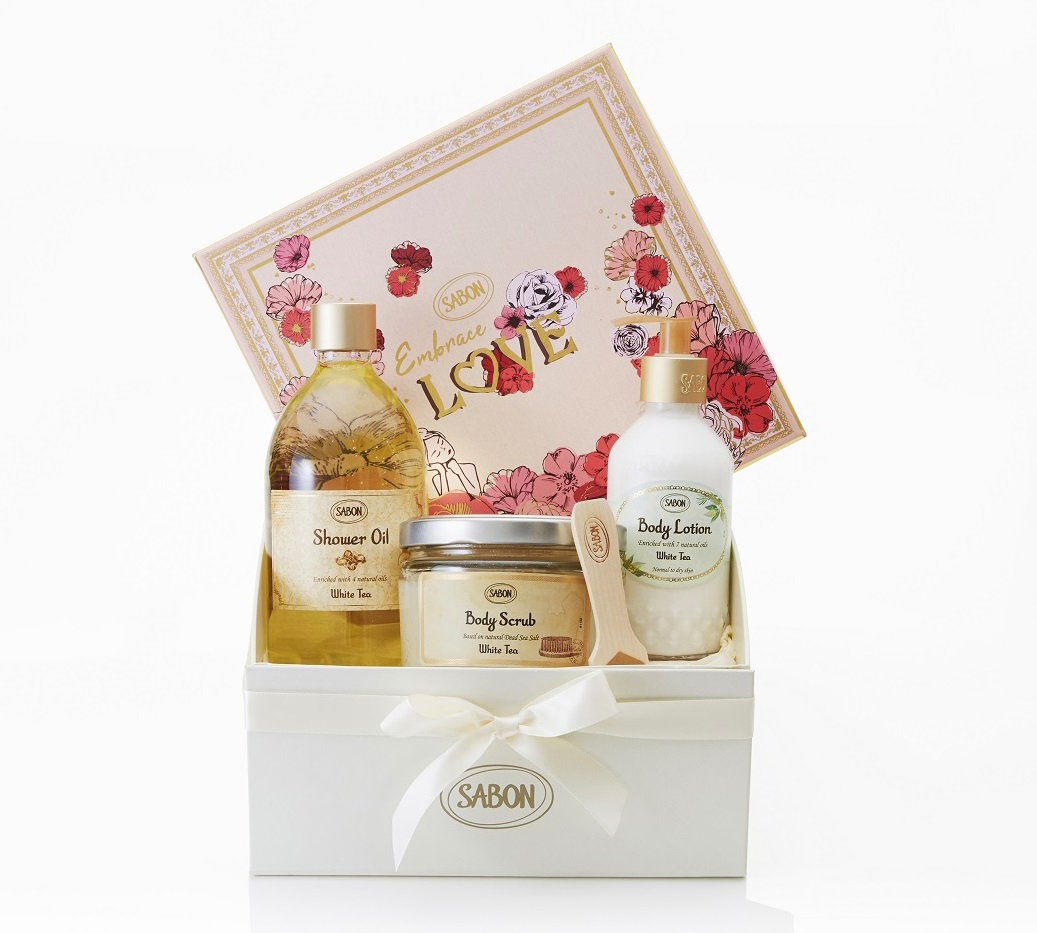 ハートやリボンがついたスペシャルボックスで恋に落ちる予感を楽しむ Sabon サボン バレンタインコフレ Emo Miu エモミュー