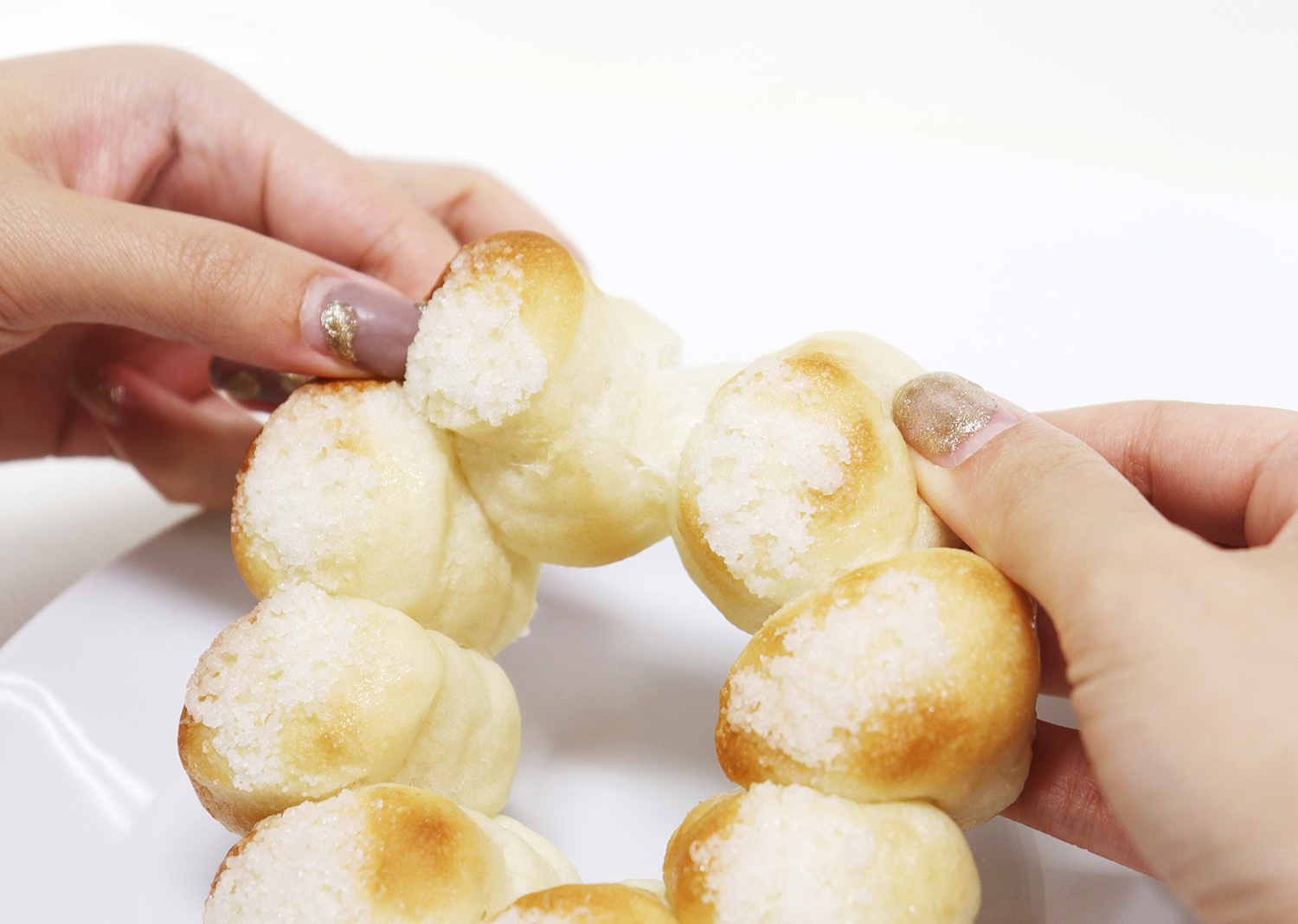 ポン デ リングの形と食感をパンで表現 ミスド ポン デ ちぎりパン 新発売 Emo Miu エモミュー