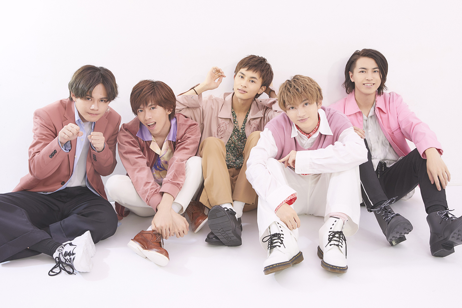 超特急 ４号車タクヤ スタイルブックサイン本 Beautifulyoubychristine Com