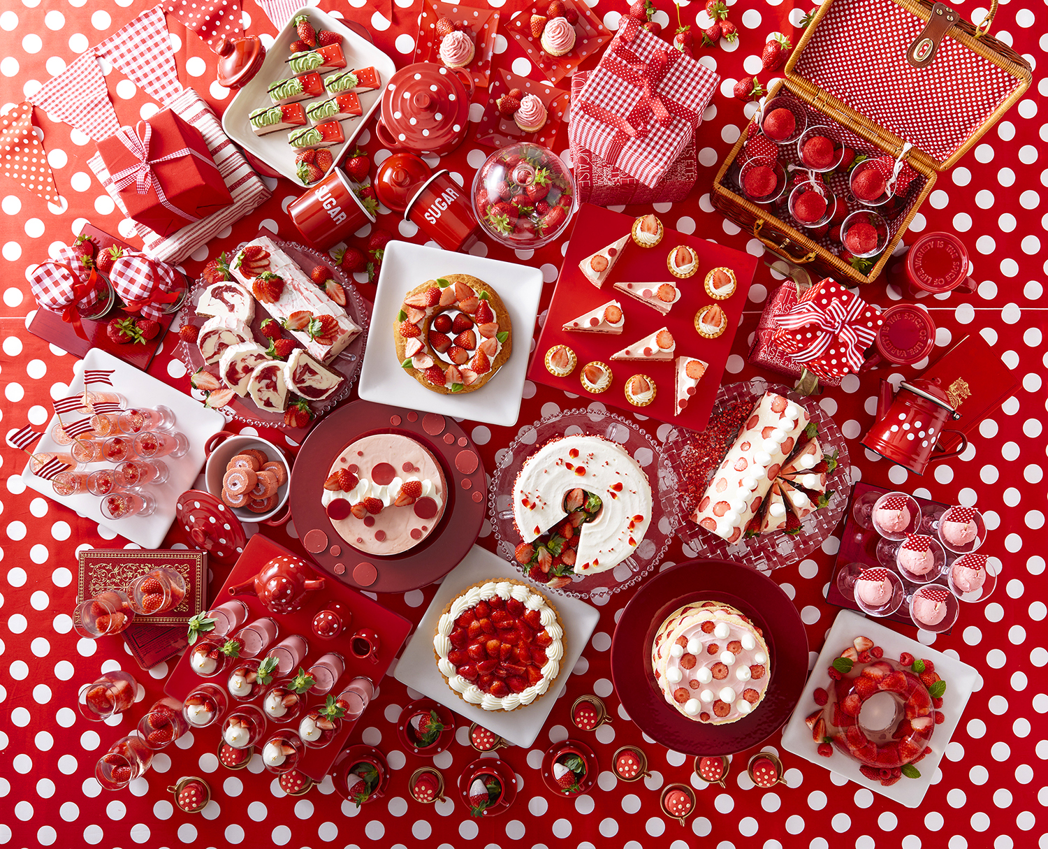 いちごとチョコレートのハーモニーで心ゆくまでいちごを堪能 京王プラザホテル ストロベリーコレクション With シルバニアファミリー 開催 Emo Miu エモミュー