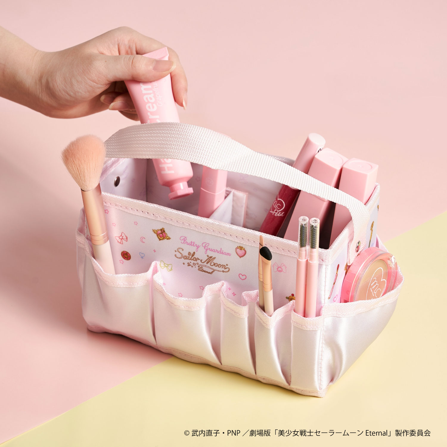 セーラー戦士たちが遂に3COINSに登場！コンパクトミラーやポーチなど全 