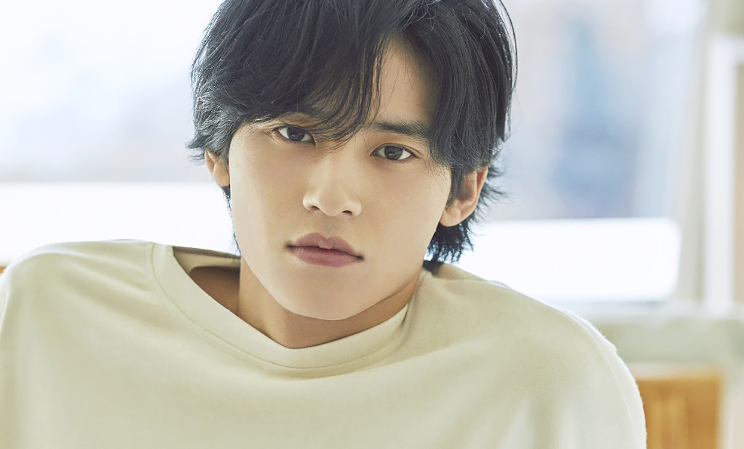 岡田健史2021年カレンダー発売決定！“プライベート旅”をテーマに一緒に