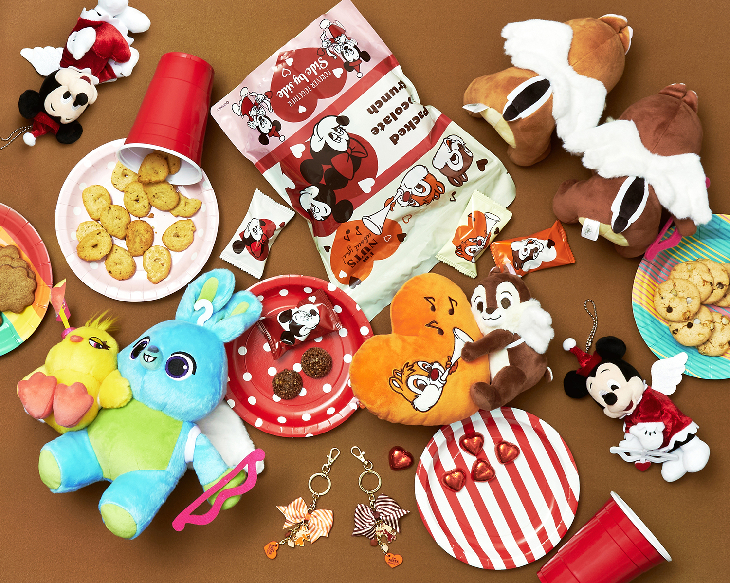 GODIVA(ゴディバ)との共同企画商品も！ディズニーストアから 