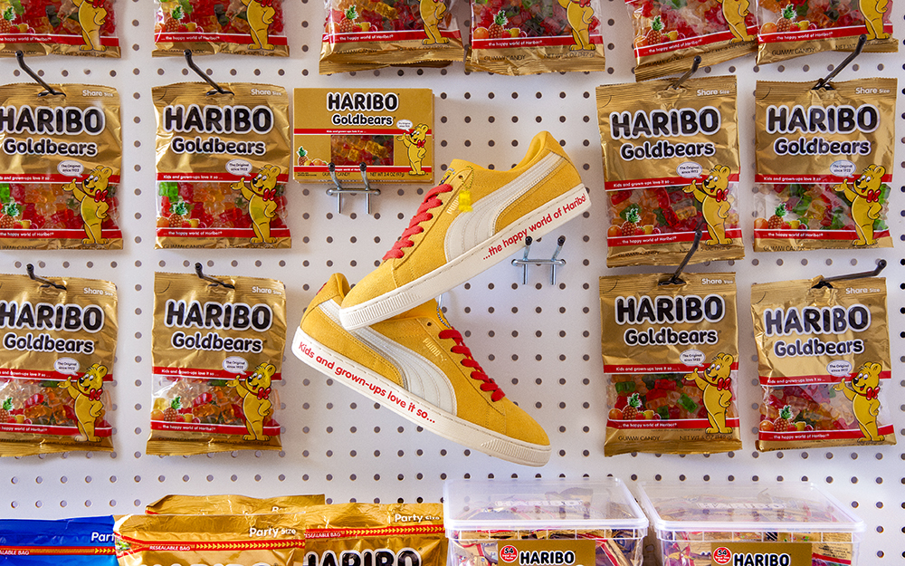 プーマ×HARIBOコラボ第2弾！“ゴールドベア”とパッケージをモチーフに 