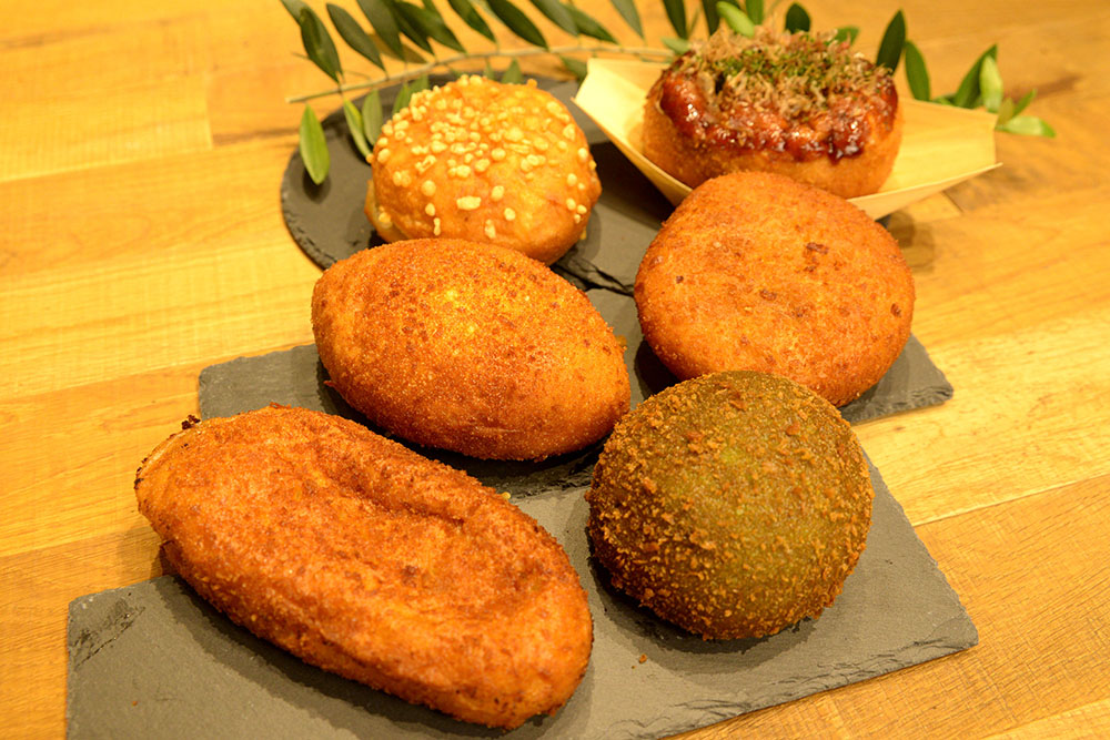 東武百貨店池袋店に Bakerys Kitchen Ohana 新カレーパンブランド ニューデリー オープン カレーうどんパンやたこ焼きパンなど新感覚の商品も Emo Miu エモミュー