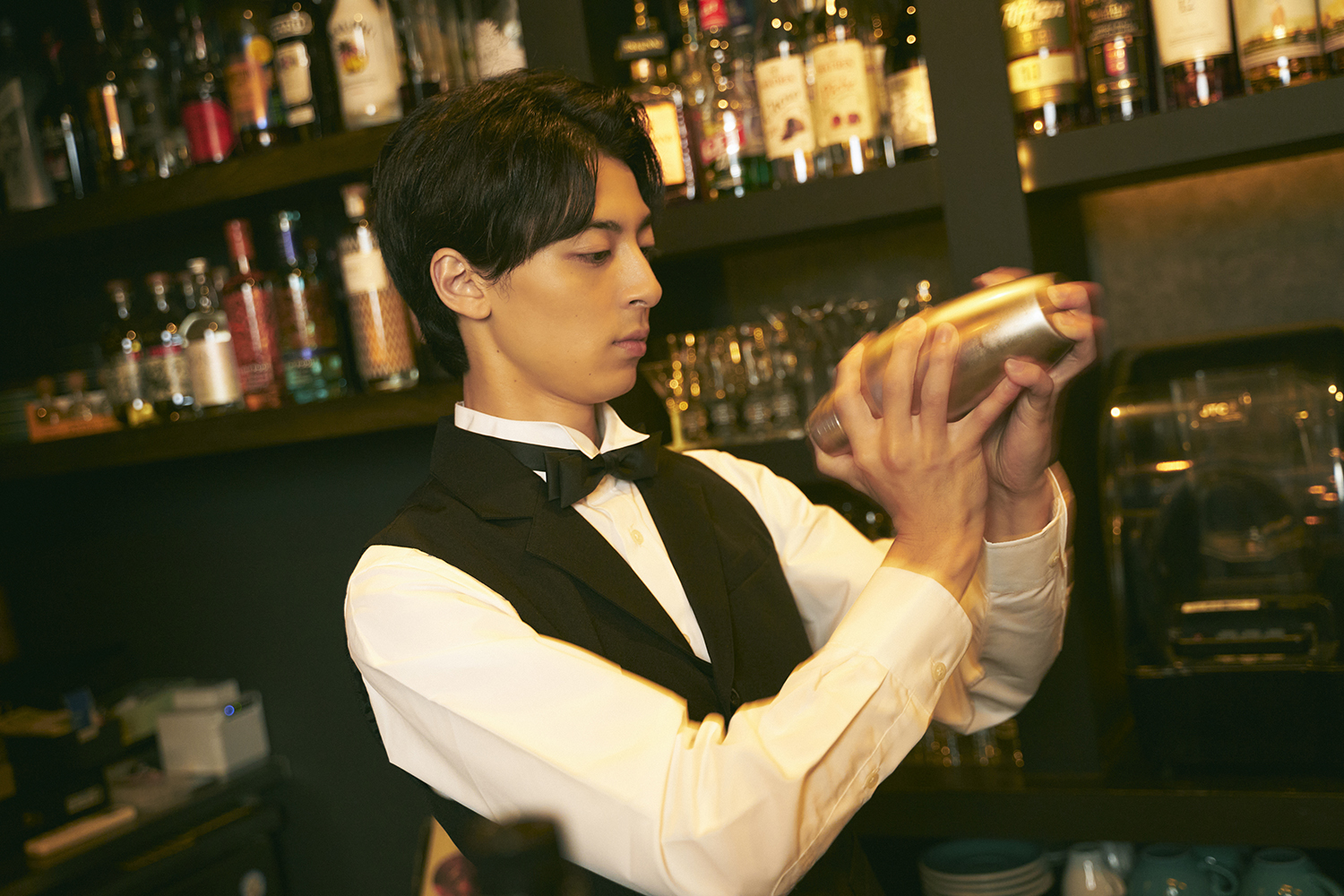 連載 高杉の フッ軽 になりたくて 日本のバーテンダーの美しい技術に触れ 初のモクテル作りに挑戦 第5回 Emo Miu エモミュー