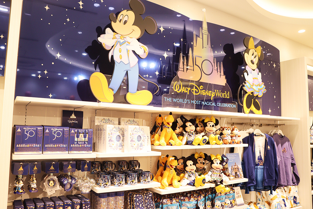 マタニティ Disney ディズニーストア フラッグシップ東京 チップとデール ぬいぐるみの通販 By Nick S Shop ディズニーならラクマ があります