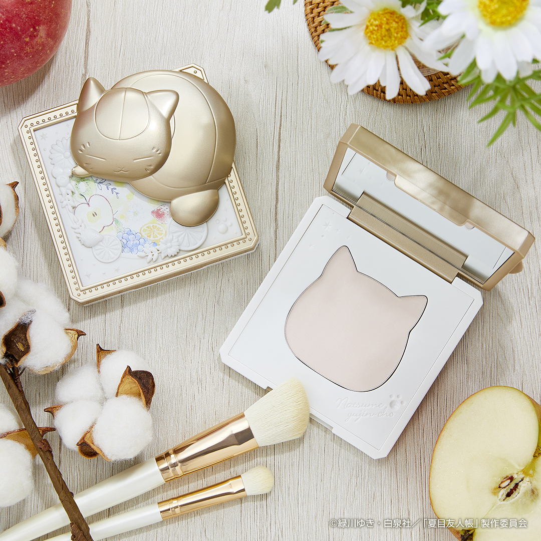 一番コフレに 夏目友人帳 が初登場 立体感のあるニャンコ先生のフェイスパウダーに肉球のようなアイシャドウパレットがキュート Emo Miu エモミュー 一番コフレに 夏目友人帳 が初登場 立体感のあるニャンコ先生のフェイスパウダーに肉球のようなアイシャドウパレットがキュート Emo Miu エモミュー