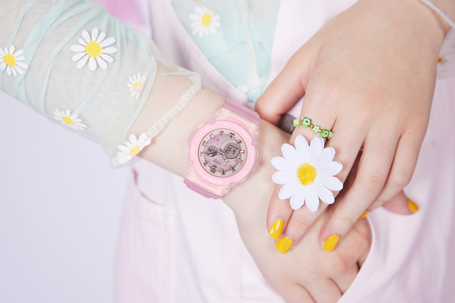 BABY-G、“希望”の花言葉の「デイジー」をモチーフにした新作ウオッチ 