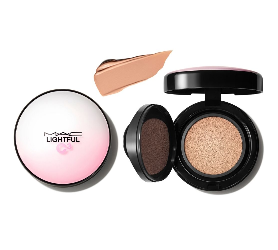 期間限定12/10まで　MAC ライトフル パウダー ファンデーション NC25 M・A・Cブランド人気の「ライトフル」シリーズがリニューアル！新生