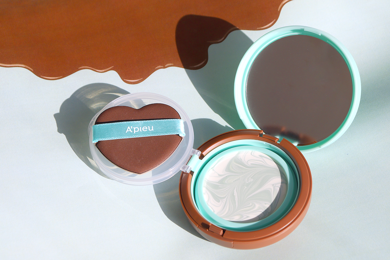 アピュー、ふわ生バーム下地のジューシーパン スキンケアプライマーに  