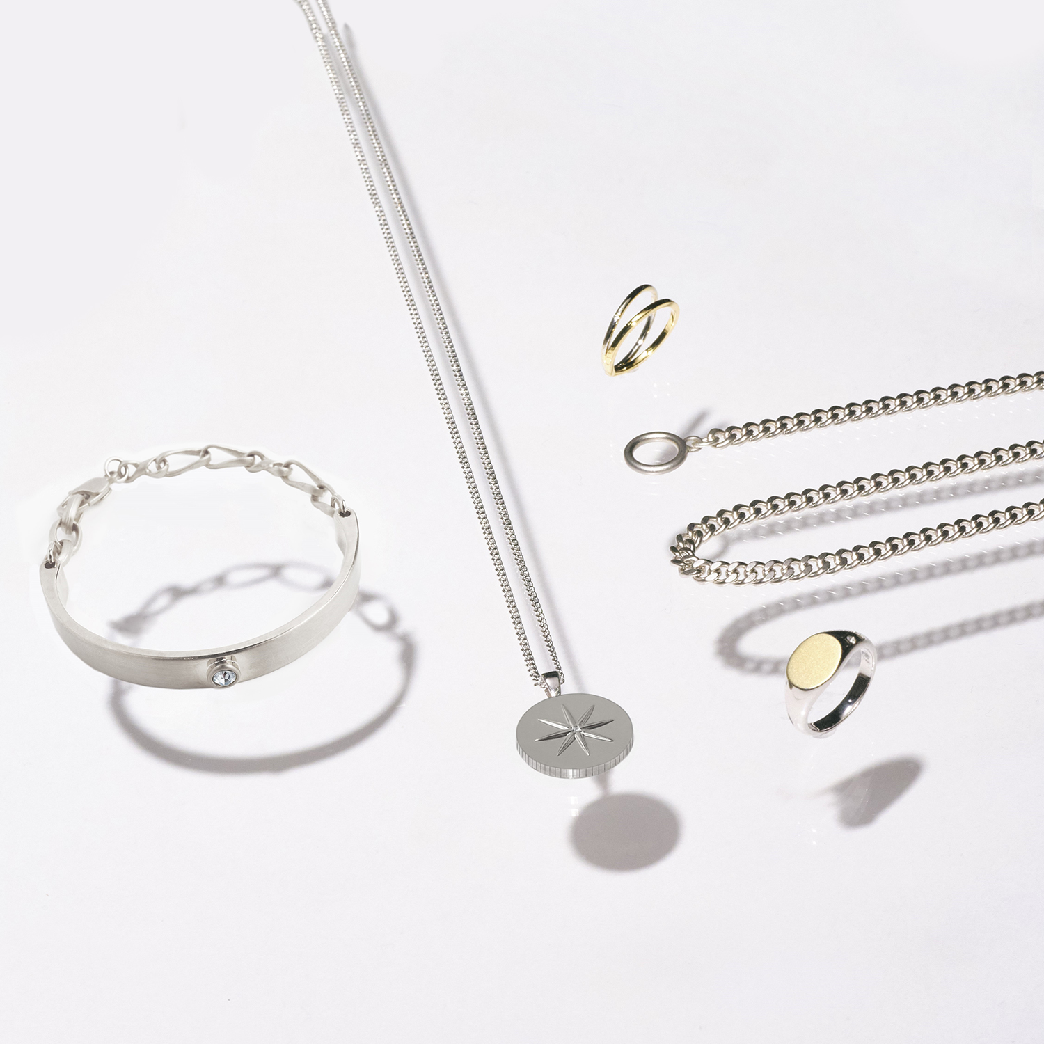 祝22歳！高橋文哉、プロデュースアクセサリーブランド「BLANK SPACE 