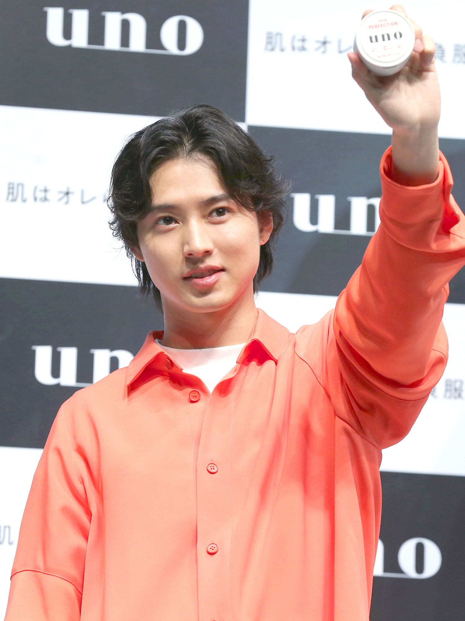 ソロキャンプをやりたいです！」山﨑賢人が「ウーノ オールインワン 