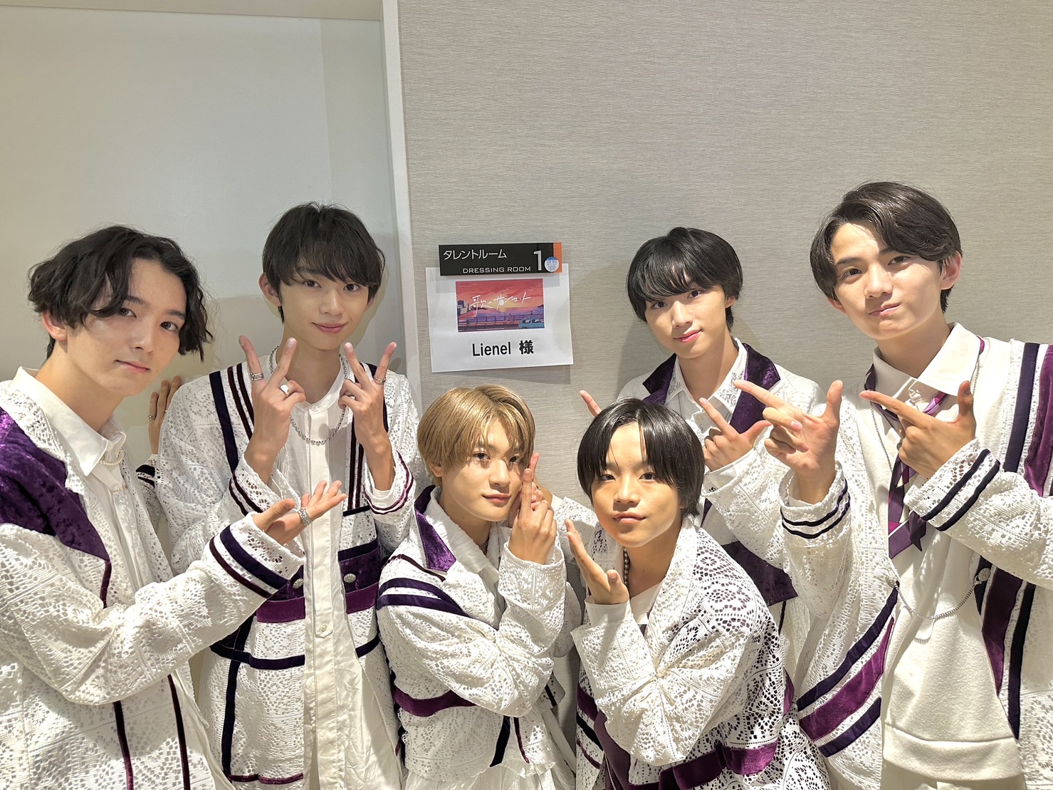Lienel(リエネル)、テレビ東京「歌のサンセット」で2nd CDシングル表題曲「kimito」を地上波初パフォーマンス! | Emo ...