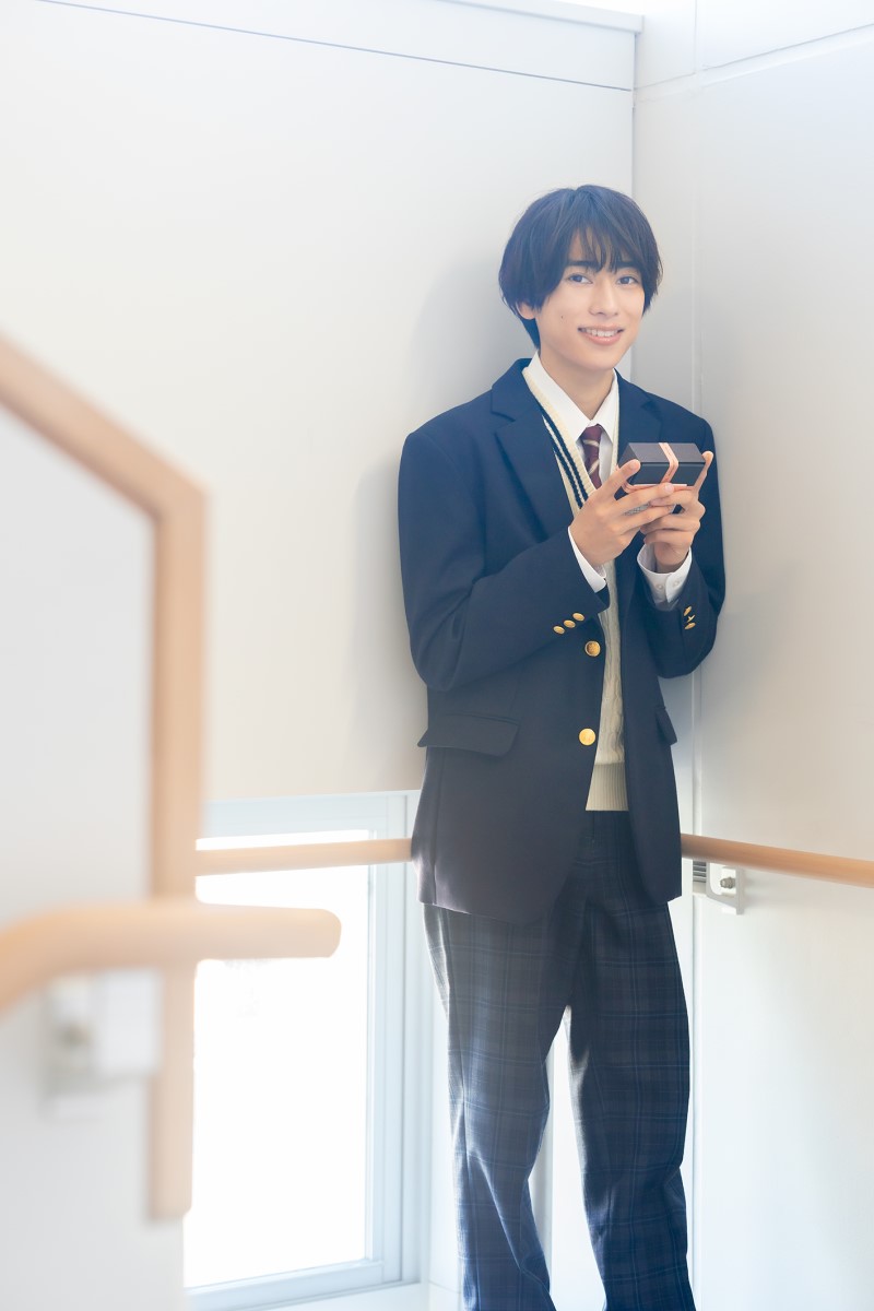 仮面ライダーガッチャード』主演・本島純政、初のカレンダー発売決定 