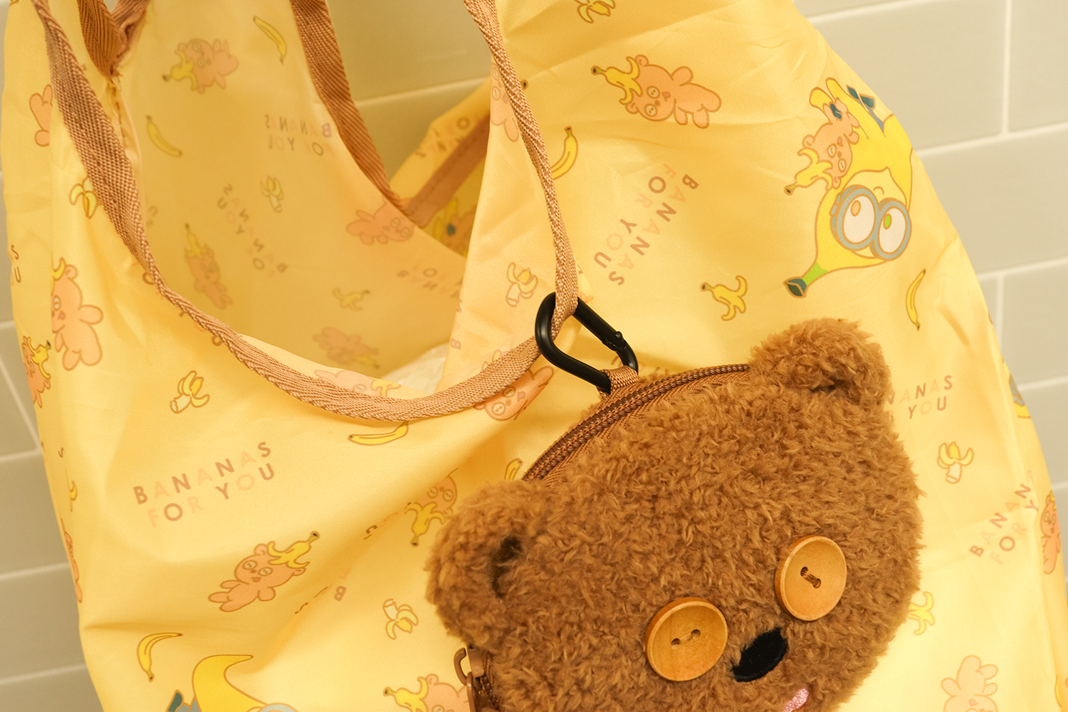 ミニオンのティムが、ふわふわのぬいぐるみポーチ＆エコバッグに 