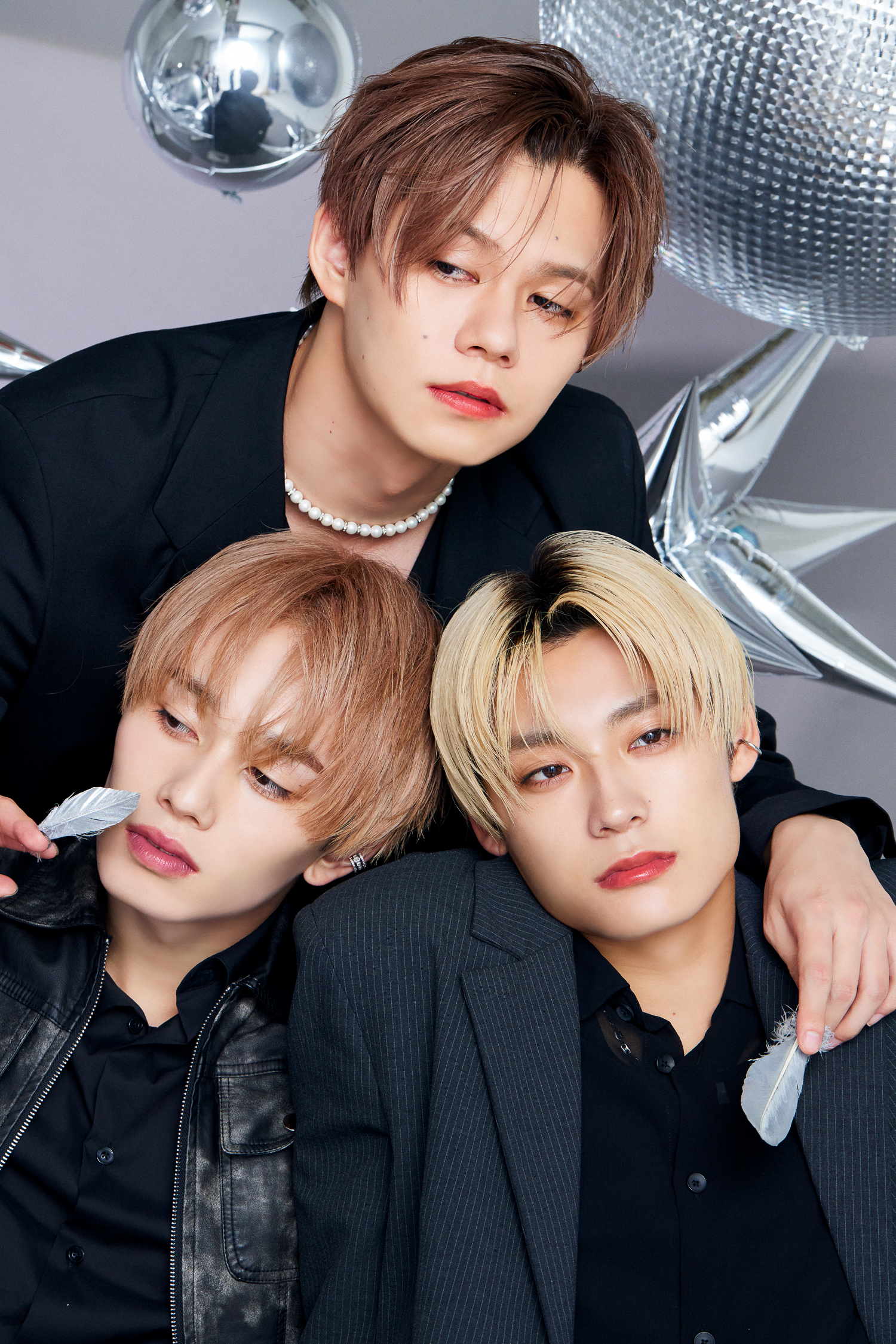 超特急 アロハ 写真 セット 15枚 超特急・高松アロハ、大人の色気＆肉体美詰め込んだ1st写真集決定