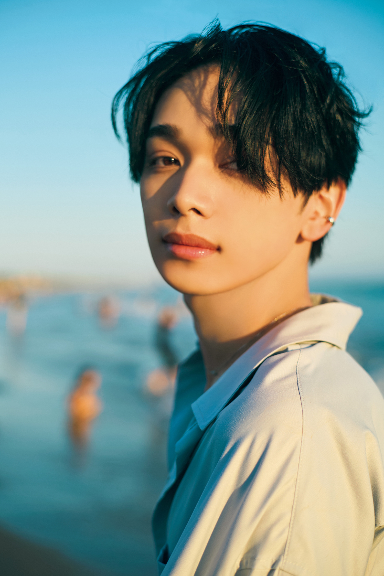 宮世琉弥の「今」しか切り取れない、圧倒的透明感とピュアな煌めきを閉じ込めた“史上最高に尊い”20歳の初写真集「Anew ー宮城から世界へー ...