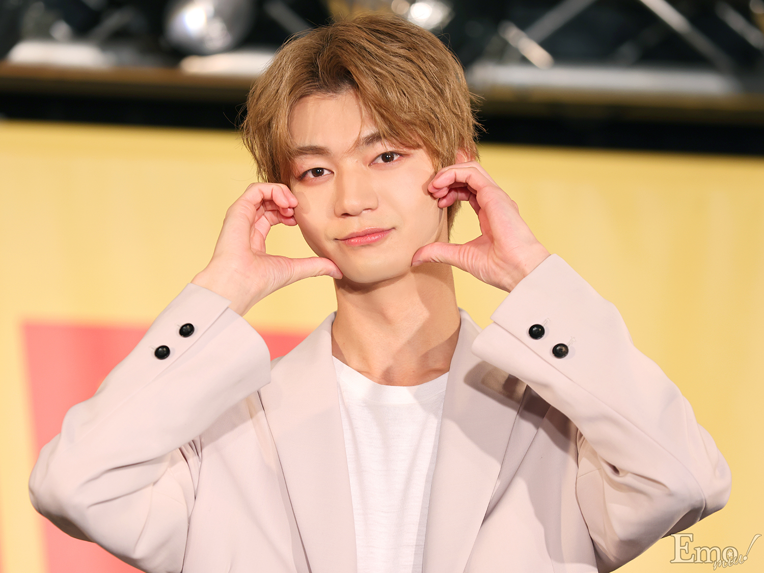 吉澤要人 1st写真集発売記念イベント!「(大倉)空人にオンリーでひたすら『それでさ、結局吉澤は何者なの?』って毎回イジられて・・・」と明かす ...