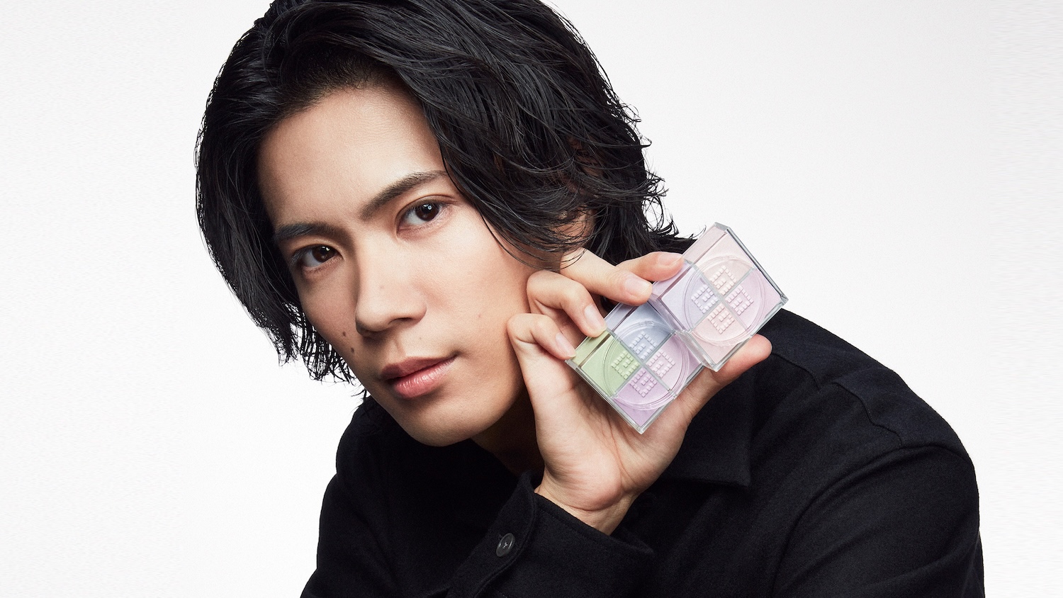 神宮寺勇太(Number_i)が出会う、光を操る魔法のデュオ！ジバンシイ ビューティー人気コレクター＆パウダーのキャンペーンに登場 | Emo ...