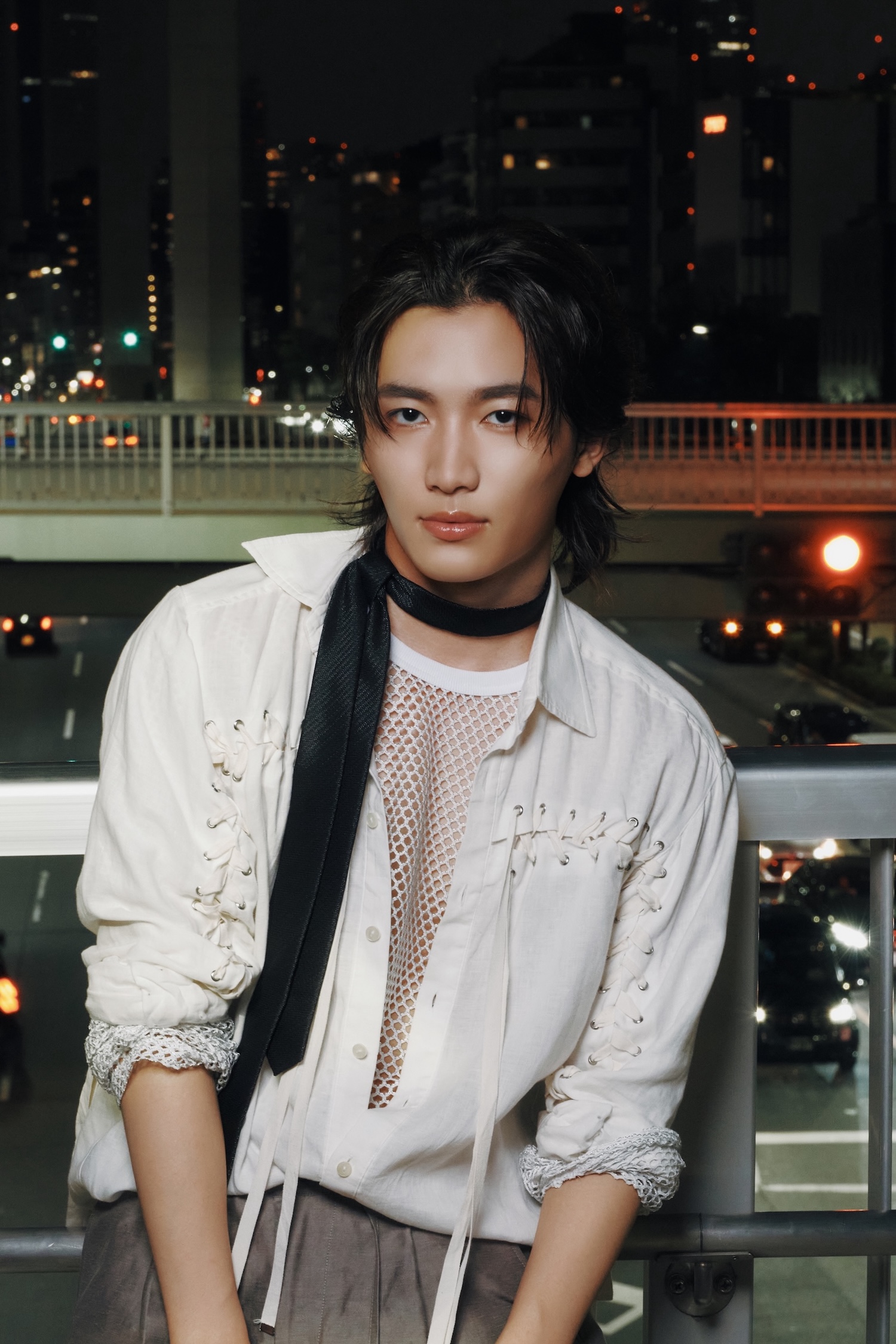 原因は自分にある。新曲「トレモロ」が桜木雅哉出演ドラマ『修学旅行で仲良くないグループに入りました』OP曲に決定! | Emo!miu|エモミュー
