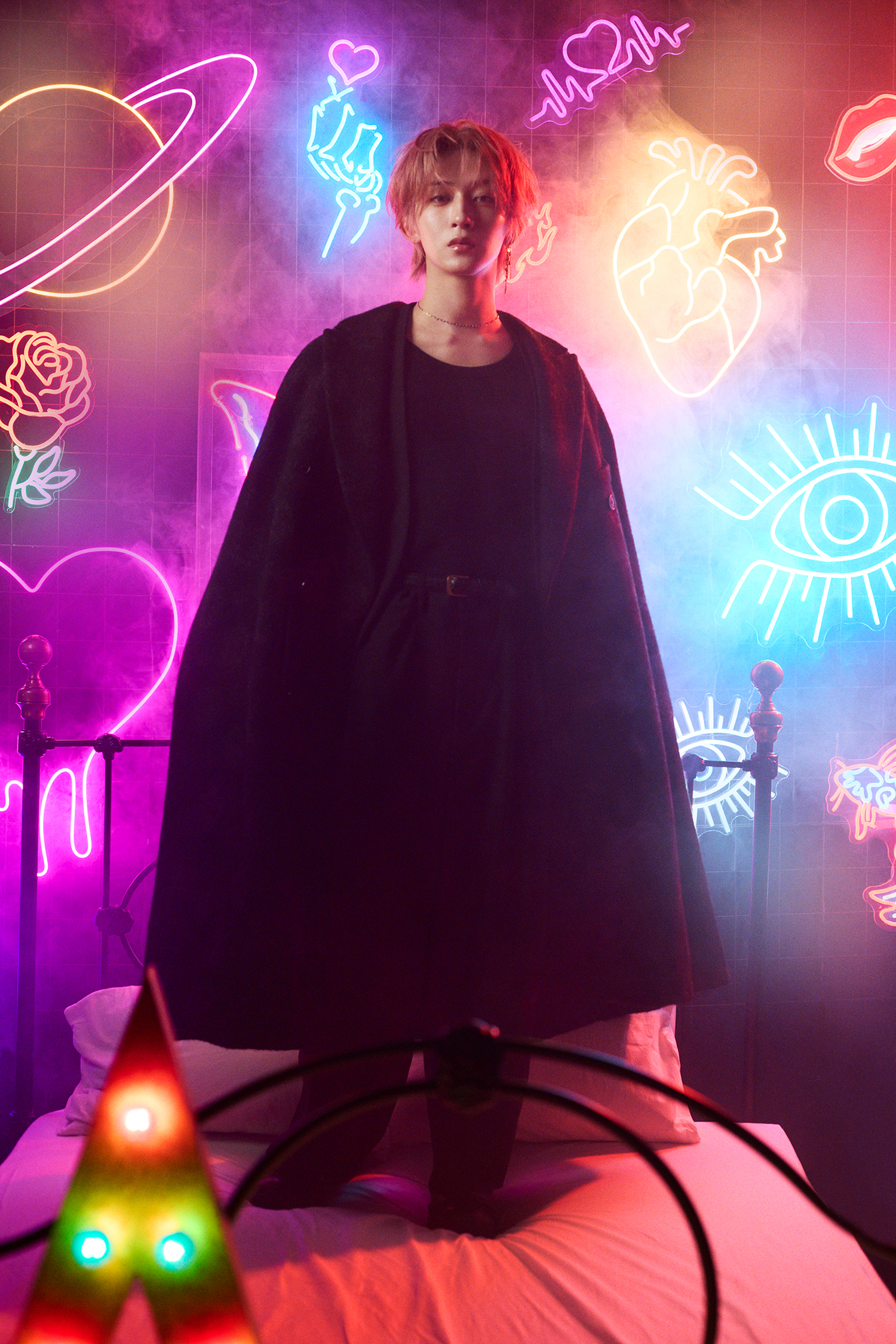 MAZZEL・NAOYA「待望の待望でした！」蜷川実花によるビジュアル 