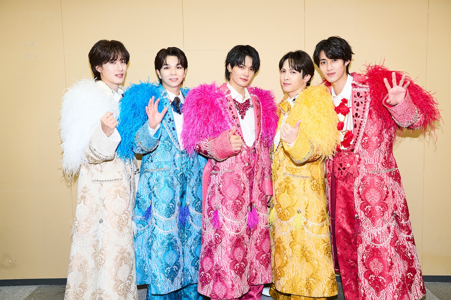 M!LK、両A面シングル「爆裂愛してる / 好きすぎて滅！」リリース記念日 