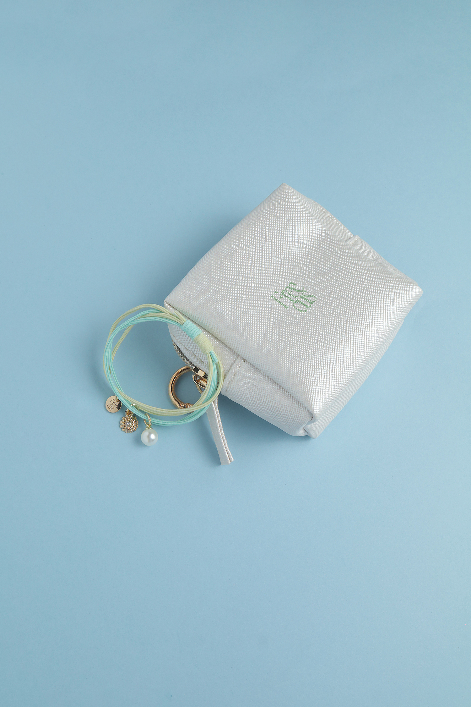 超特急・タカシによるネイルブランド『Freecus(フィカス) 』春夏カラー 